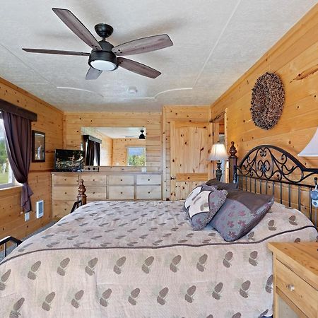 Henrys Hawk By Kabino Henrys Lake Hot Tub Firepit Pool Table Mtn & Water Views Wifi Satellite Fishing Trails Island Park Bagian luar foto