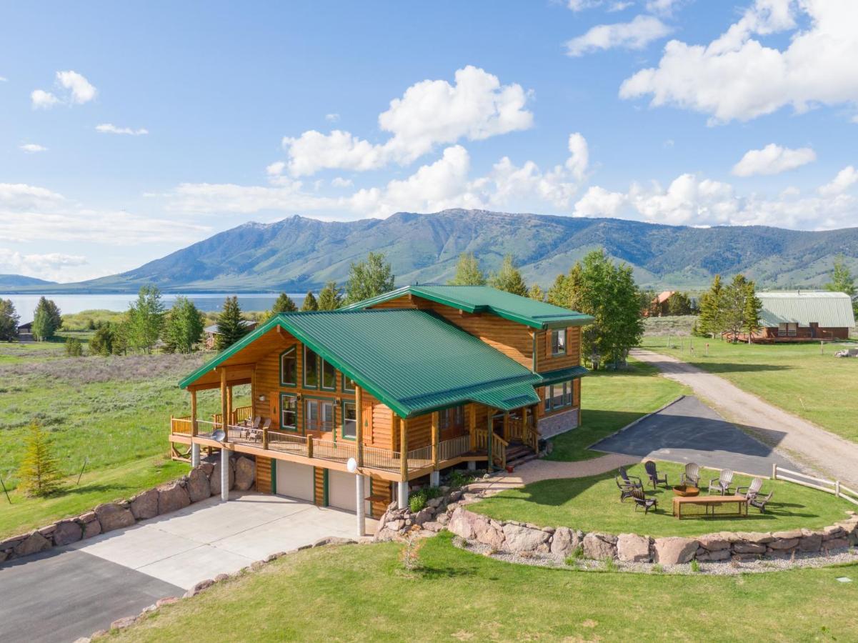 Henrys Hawk By Kabino Henrys Lake Hot Tub Firepit Pool Table Mtn & Water Views Wifi Satellite Fishing Trails Island Park Bagian luar foto