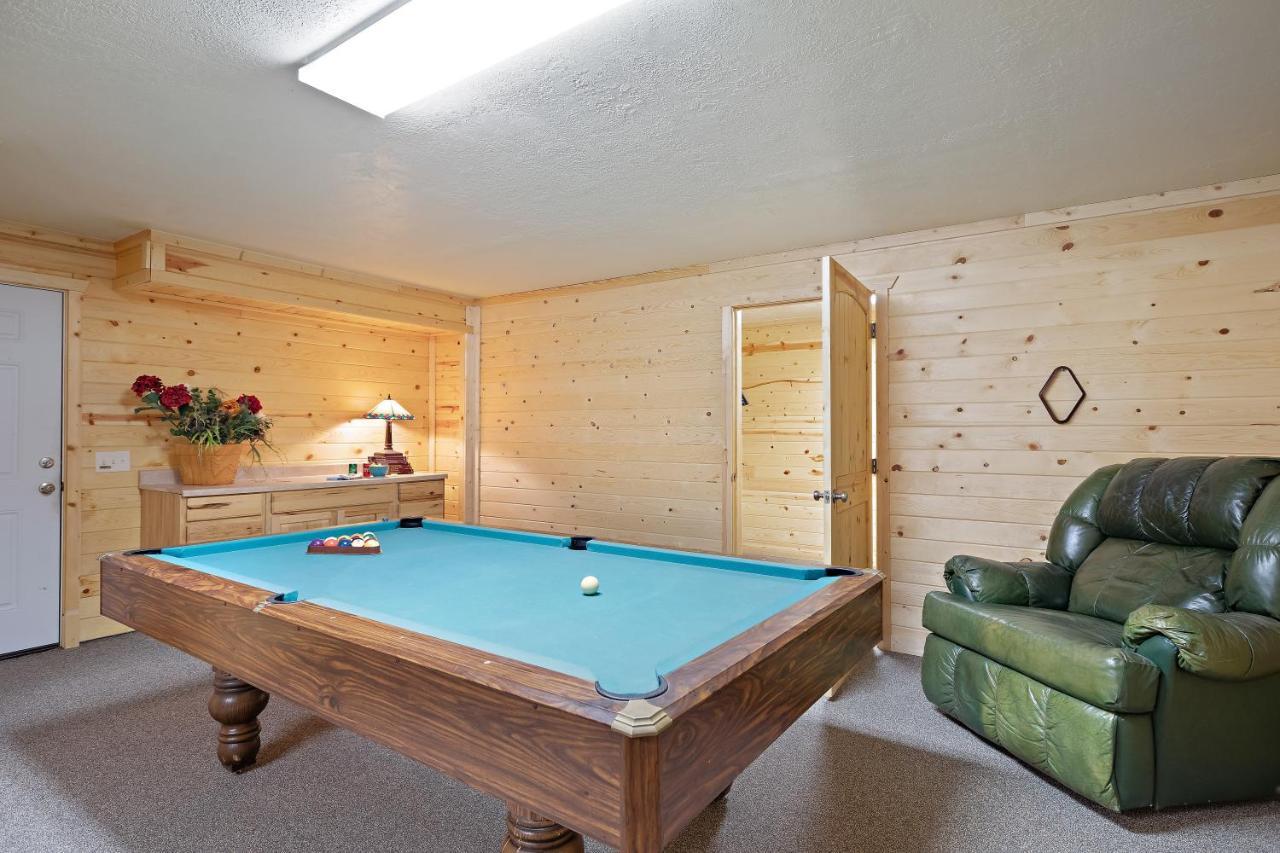 Henrys Hawk By Kabino Henrys Lake Hot Tub Firepit Pool Table Mtn & Water Views Wifi Satellite Fishing Trails Island Park Bagian luar foto