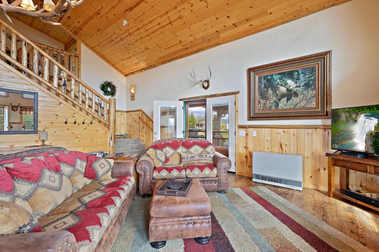 Henrys Hawk By Kabino Henrys Lake Hot Tub Firepit Pool Table Mtn & Water Views Wifi Satellite Fishing Trails Island Park Bagian luar foto