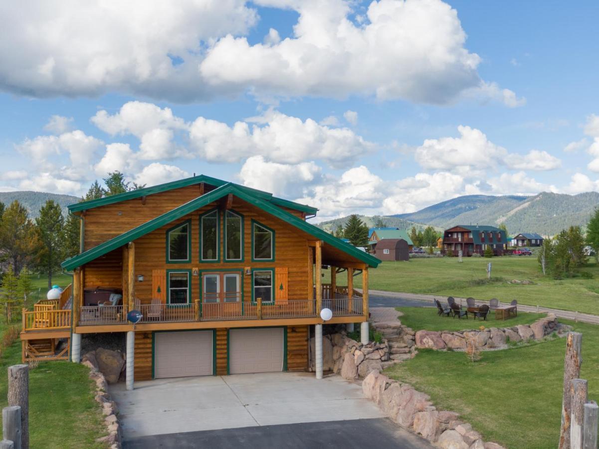 Henrys Hawk By Kabino Henrys Lake Hot Tub Firepit Pool Table Mtn & Water Views Wifi Satellite Fishing Trails Island Park Bagian luar foto
