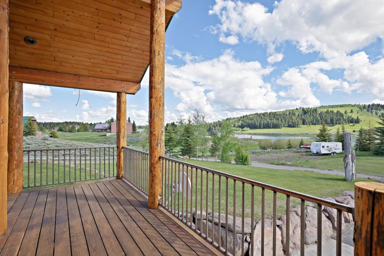 Henrys Hawk By Kabino Henrys Lake Hot Tub Firepit Pool Table Mtn & Water Views Wifi Satellite Fishing Trails Island Park Bagian luar foto