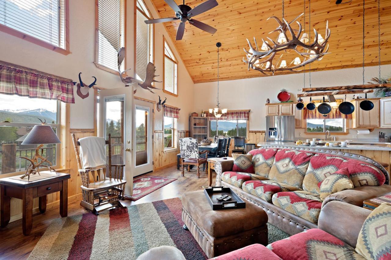 Henrys Hawk By Kabino Henrys Lake Hot Tub Firepit Pool Table Mtn & Water Views Wifi Satellite Fishing Trails Island Park Bagian luar foto